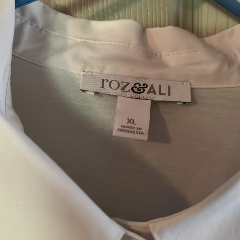 Roz & Ali white long sleeve blouse size XL - Picture 2 of 3